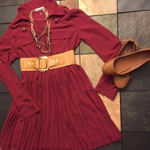 🚨Todayonly!! 2-4-16🚨Burgundy Dress with belt