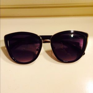 CATEYE SUNGLASSES