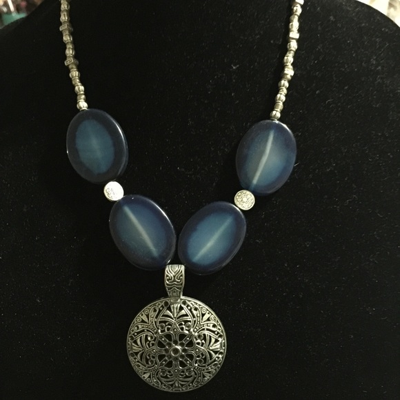 Nice silver and blue bead necklace