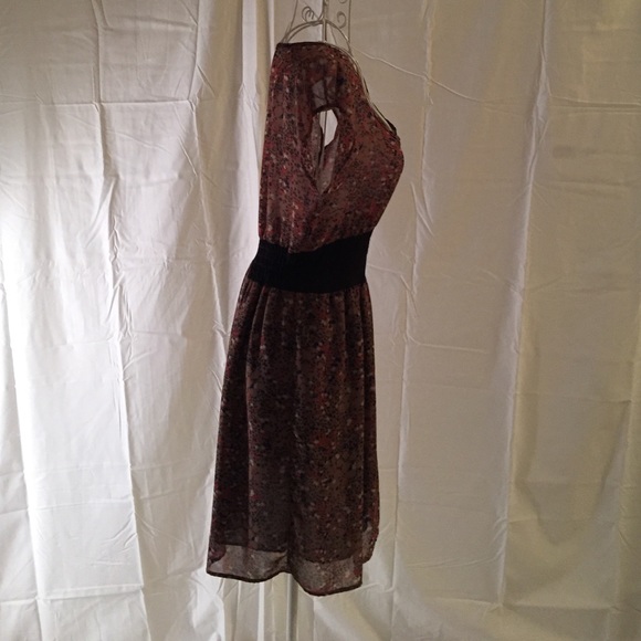 Floral Print Dress - Picture 2 of 4