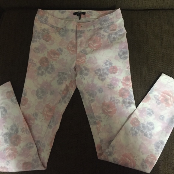 Pink pastel floral jeggings size small