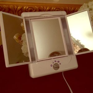 Conair three panel lighted makeup mirror