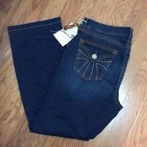 Brand new w/tags.  Seven7 jeans.  Boot cut size 18