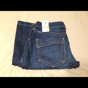 Price DROP. NEW ARIAT Jeans.