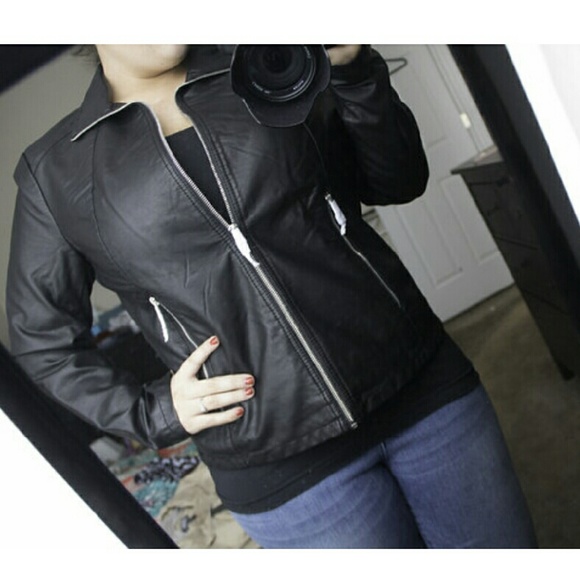 Kenneth Cole reaction Leather jacket
