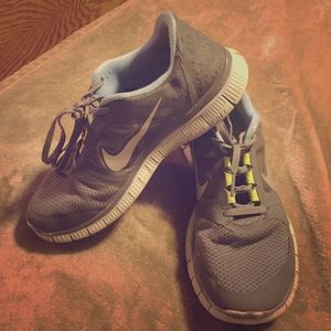 Nike tennis shoes
