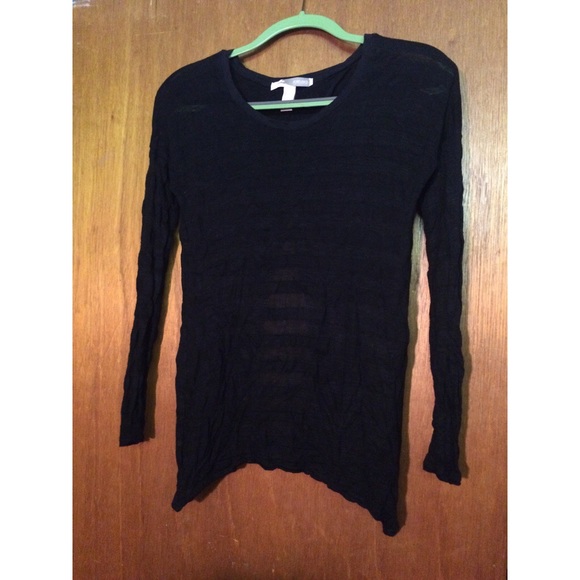 Long sleeve open back shirt