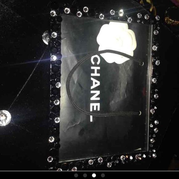 Sold - Picture 2 of 4