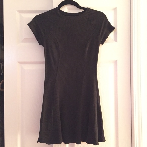 High neck cotton dress