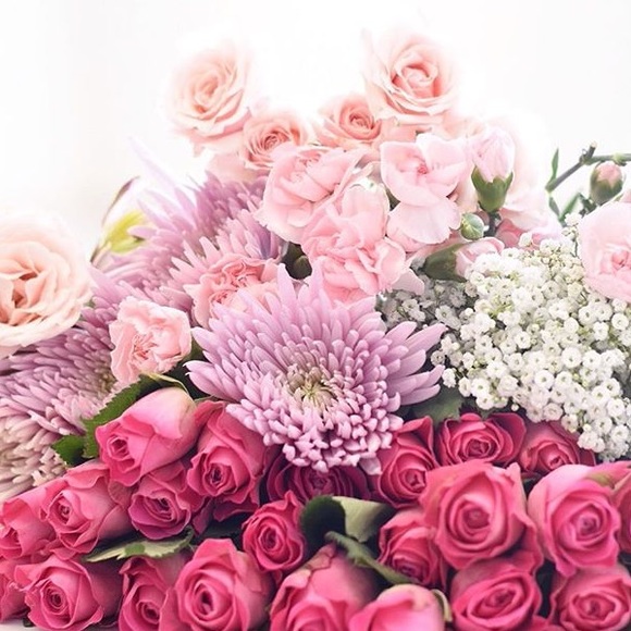 Closet closing! Everything BOGO FREE!! - Picture 2 of 4