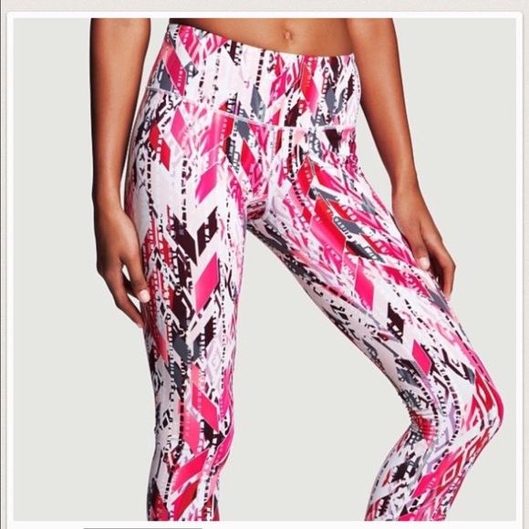 Victoria's Secret Pants - Victoria's Secret Knockout Capris size L