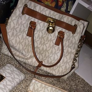 Michael Kors satchel purse