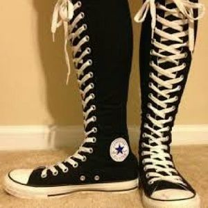 Knee high converse (black)