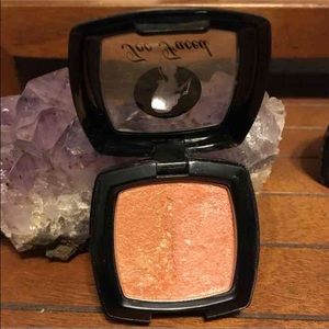 Too faced blush/highlight set in oye vey