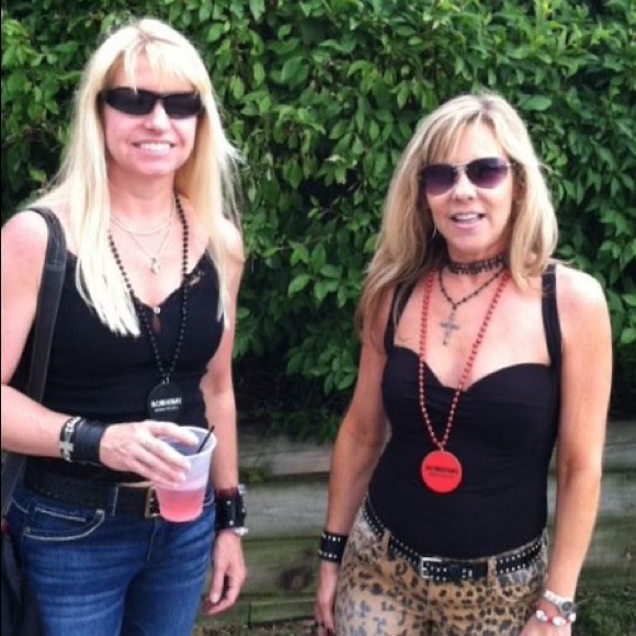 Meet your Posher - Picture 2 of 4