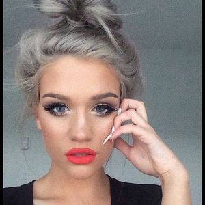 Meet your Posher, Destiny