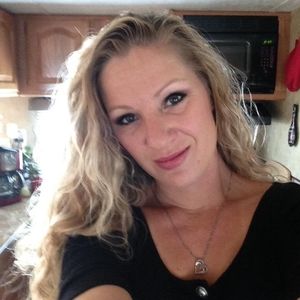 Meet your Posher, Desiree