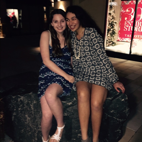 Meet your Posher, Amanda - Picture 1 of 1