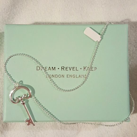 Necklace - Picture 2 of 2