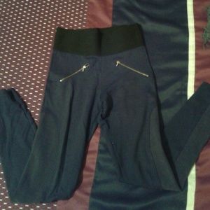 Navy zippered leggings