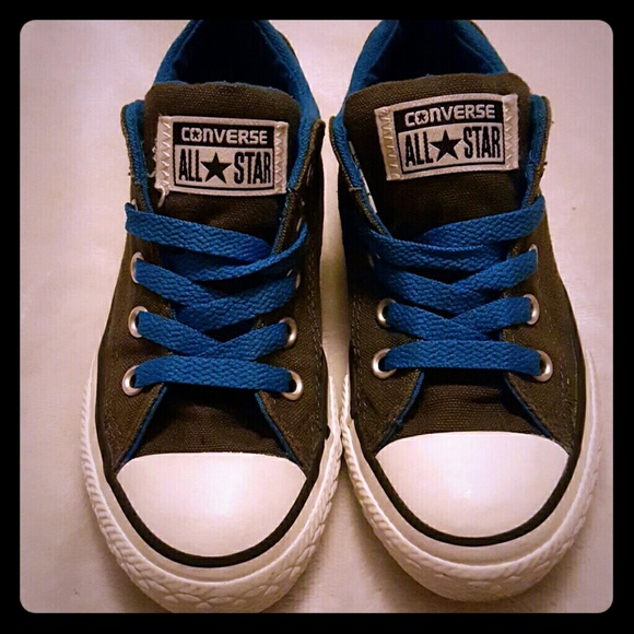Price drop!! Boys or girls ALL STAR CONVERSE