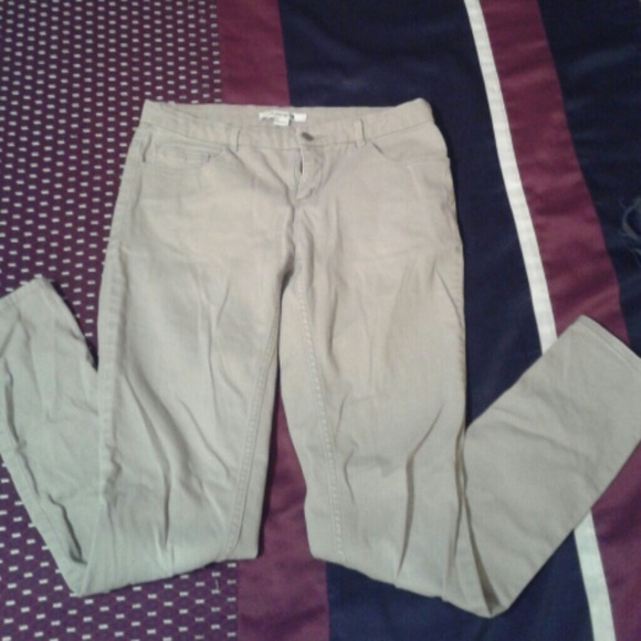 Caki jeans