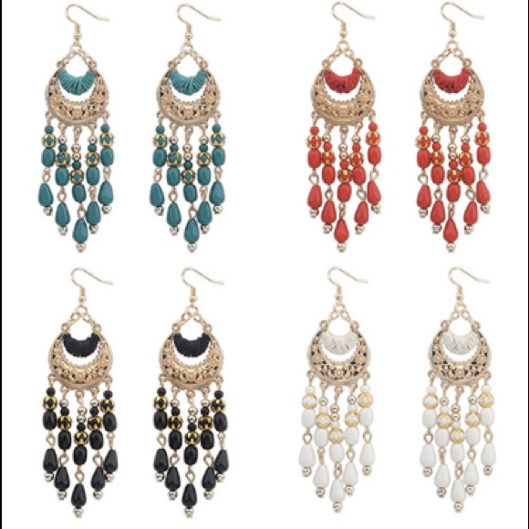 🌺FLASH SALE🌺 Beaded Earrings 💕4 COLORS💕 - Picture 4 of 4