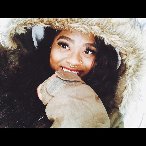 Meet your Posher, Victoria