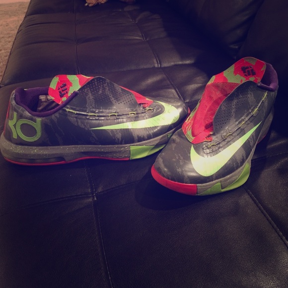 Kevin Durant 9.5 Nikes