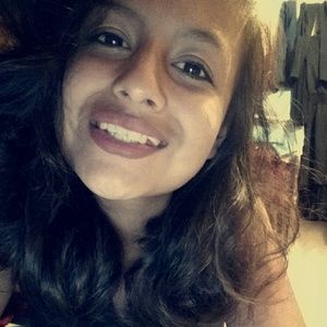 Meet your Posher, Annette