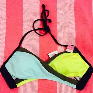 LOWEST❣PINK Bikini top 🎀✨👙