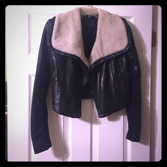 ⬇️REDUCED. BCBG. Lamb Skin Collar. Leather Jacket