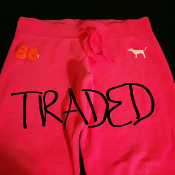 VS Pink Cropped Sweats