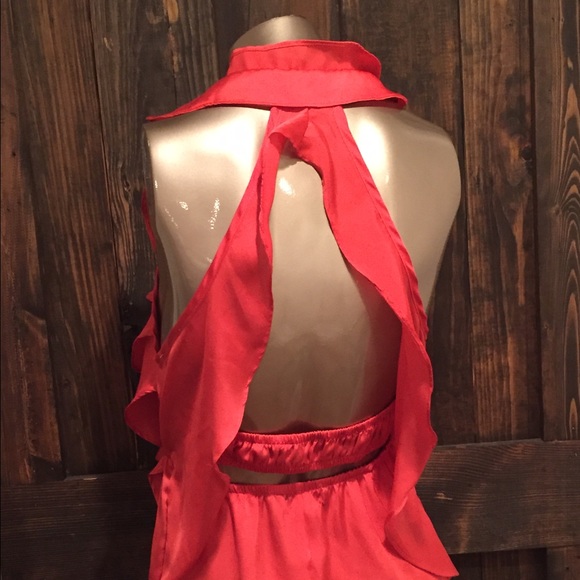 CORAL HALTER. - Picture 2 of 2