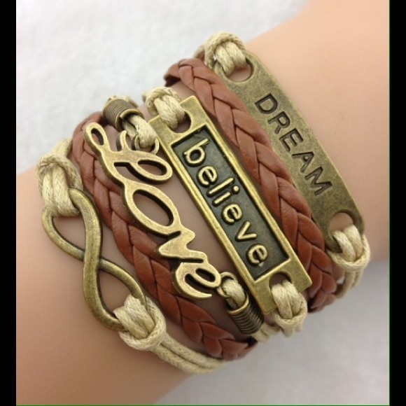 [Soldout] + Dream Believe Love Bracelet +