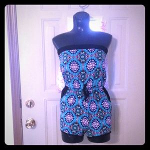 Closeout! Make an offer! Multicolored romper!