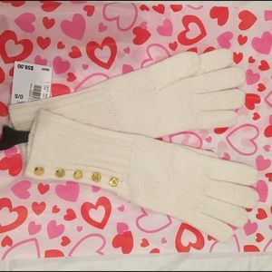 💗💗NWT! Michael Kors gloves! 💗💗💗