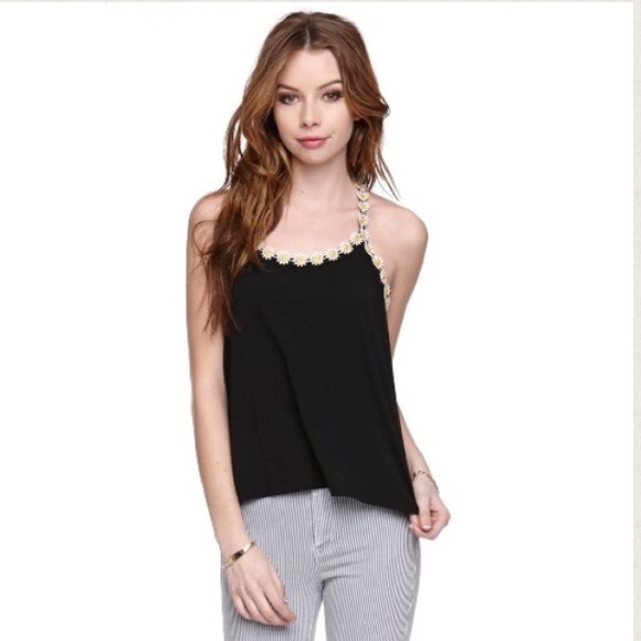 LA hearts daisy detailed tank - Picture 1 of 3