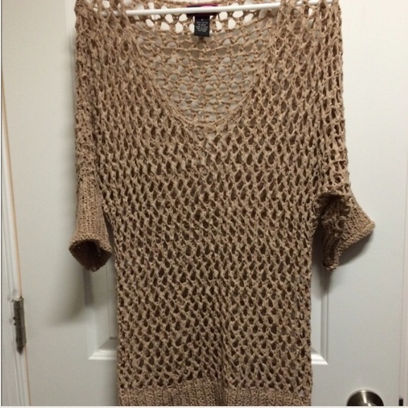 SOLD Say What? Tan Open-Knit V-Neck Dolman Top - Picture 2 of 3