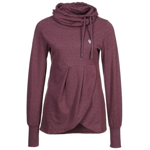 Maroon top with tulip bottom