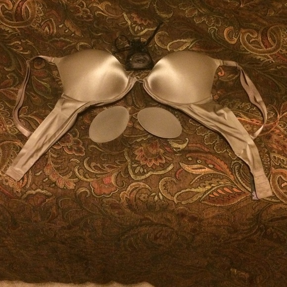 Sexy strapless, multi-way bra.