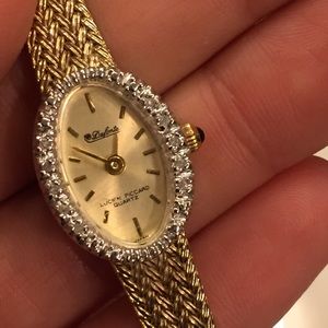 dufonte watch with diamond
