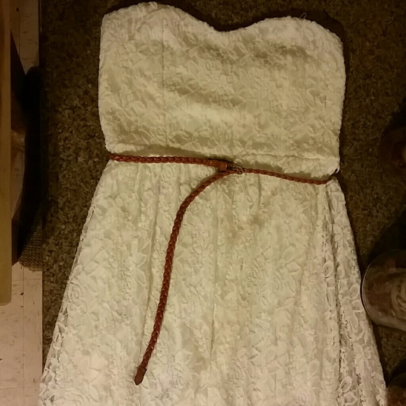 White lace dress