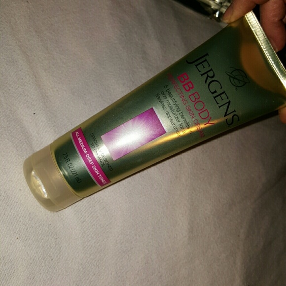 Jergens Perfect Lotion For Medium-Dark Skin Tones