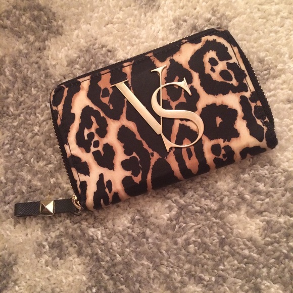 VS PINK wallet