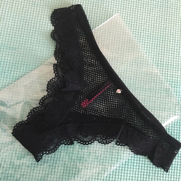 Black net panties with lace trim - Picture 1 of 3