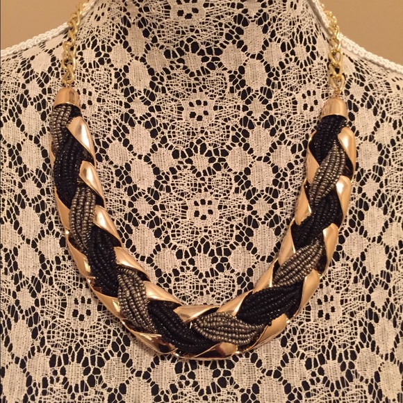 Simple Two Tone Bead Necklace Black/Gray - Picture 4 of 4