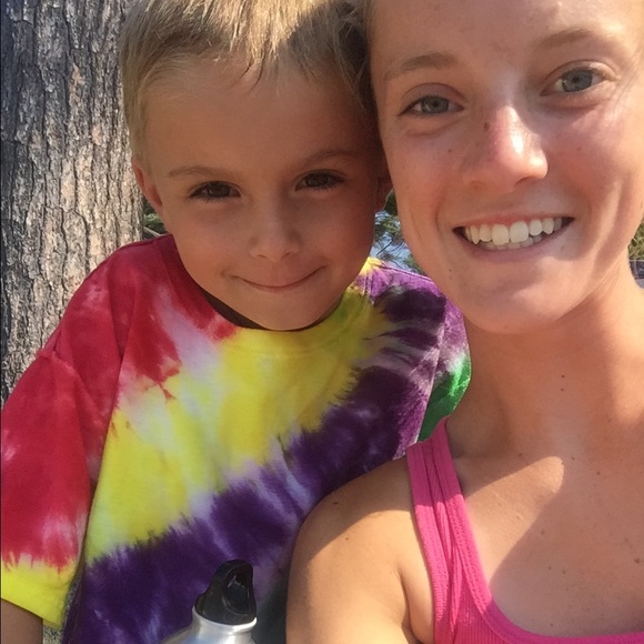 Meet your Posher, Kayla - Picture 1 of 1