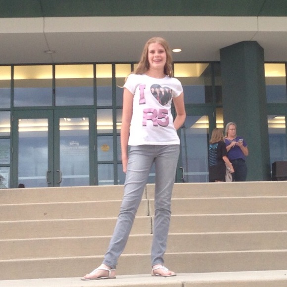 Meet your Posher, Ashlee