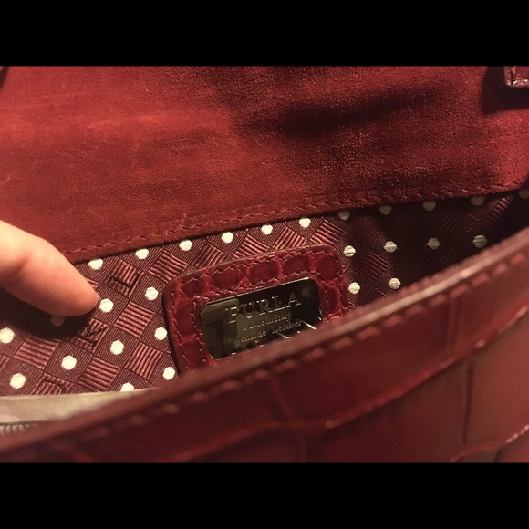 💄SOLD💄FURLA red croc convertible clutch - Picture 2 of 4